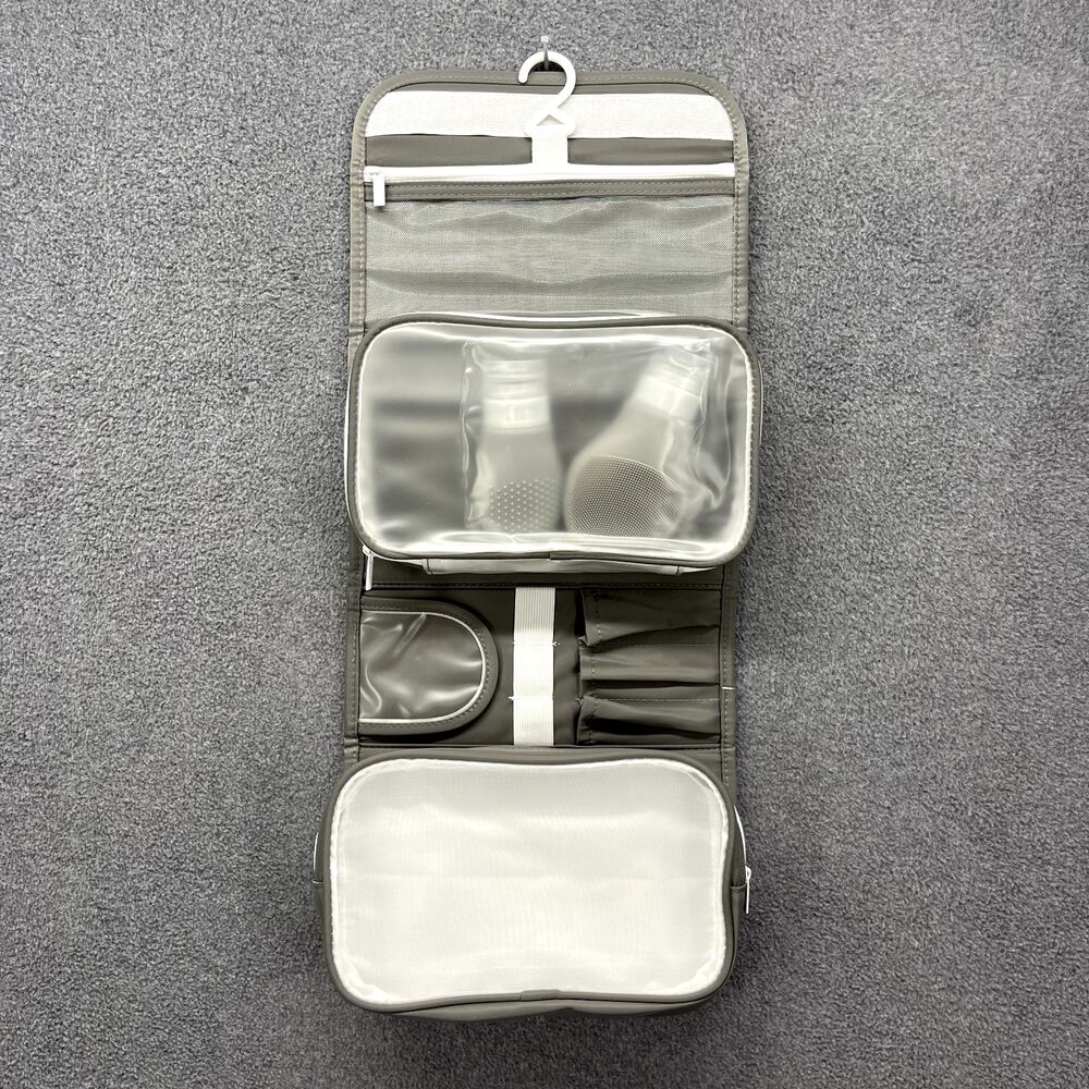 GoGo Travel Bag Hanging Toiletry Cosmetic Pouch Gray Compact Purse‎